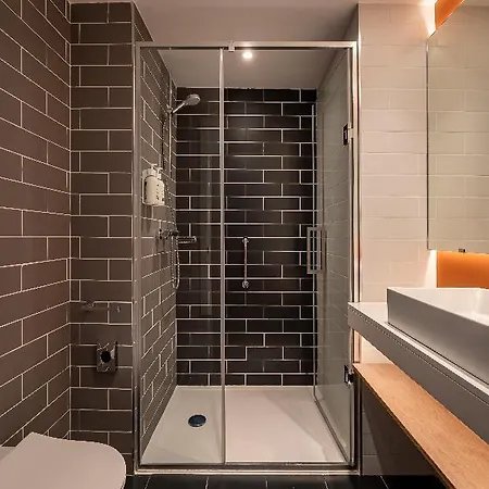 Express & By Ihg 3* 포티마오