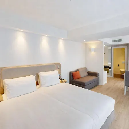 Express & By Ihg 포티마오